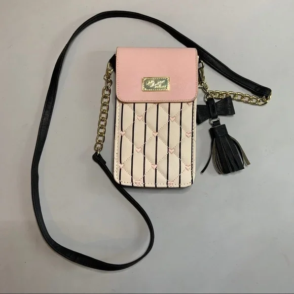 Betsey Johnson crossbody quilted stripes w… - Picture 1 of 9